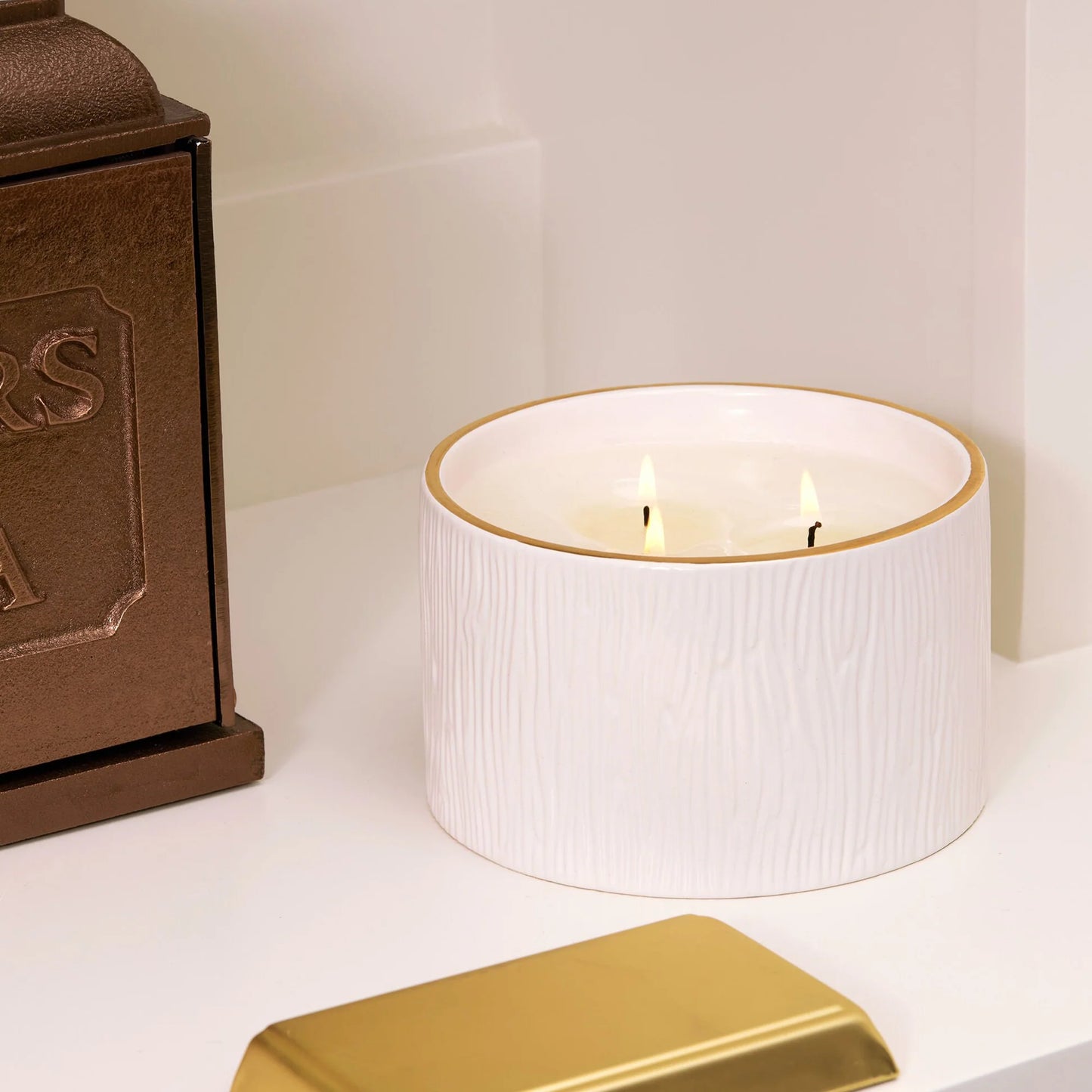 Frasier Fir Gilded Wood Grain Ceramic Candle - 2 Sizes